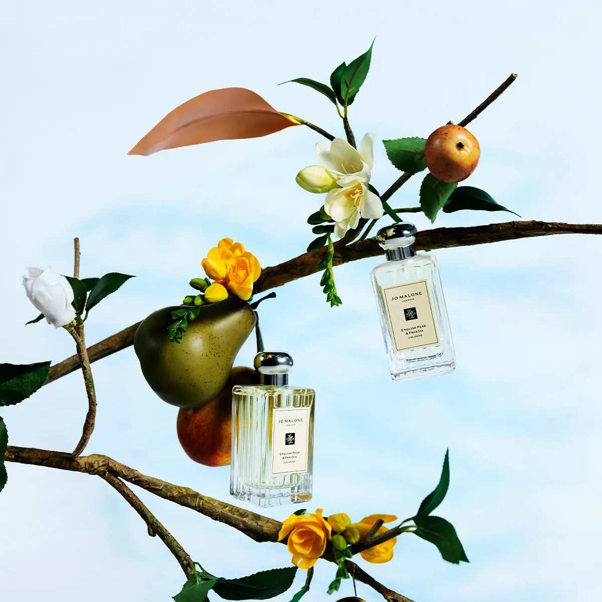 English Pear & Fresia Candle